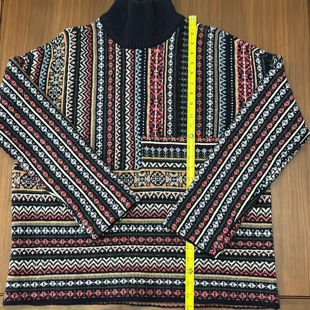 Cozy Turtleneck slightly boxy style patterned colorful sweater. Like new